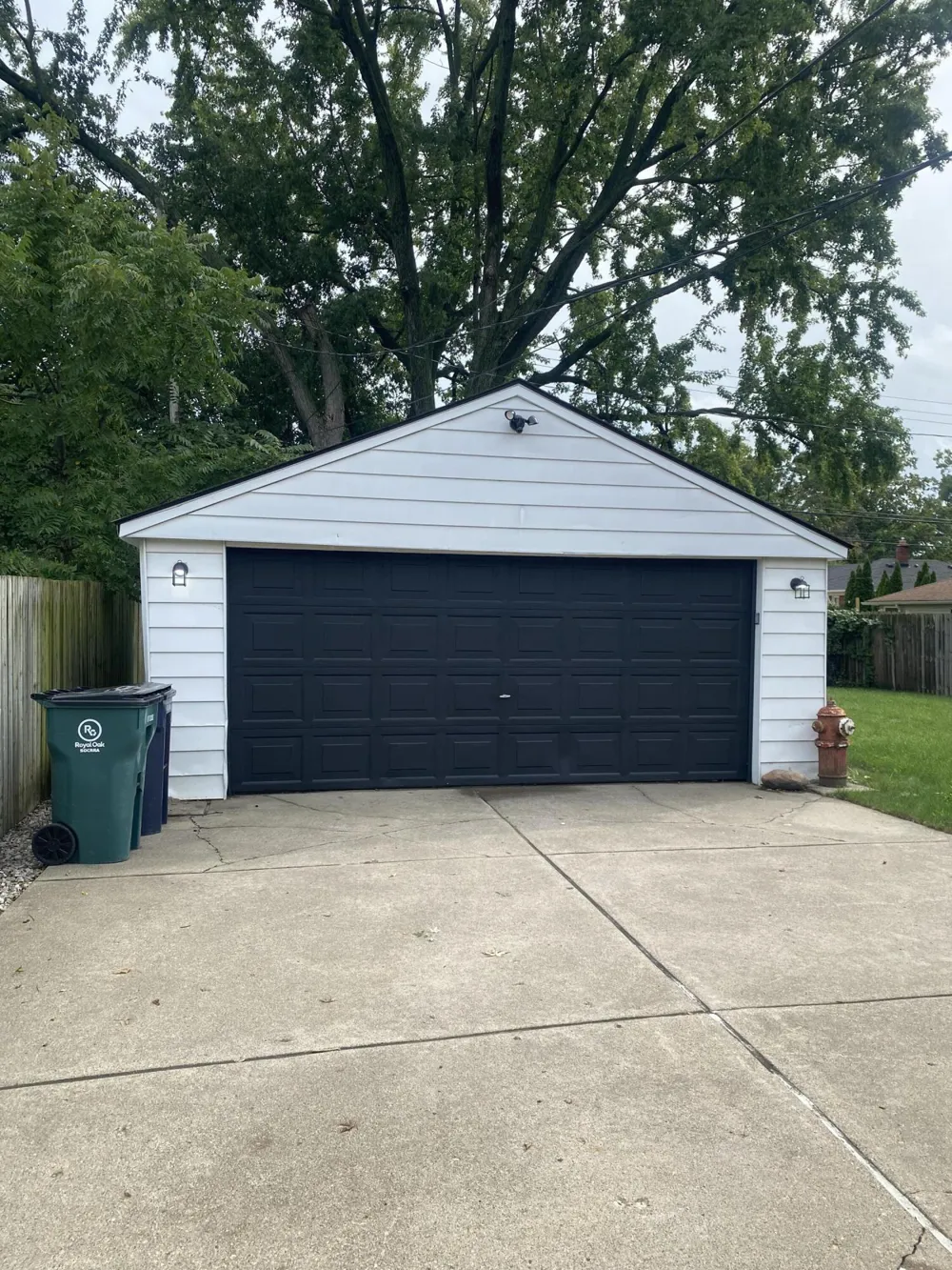 1616 Genesee Drive Royal Oak City, MI 48073