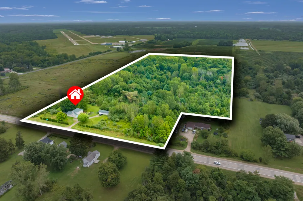 20601 M 140 Highway South Haven Charter Township, MI 49090