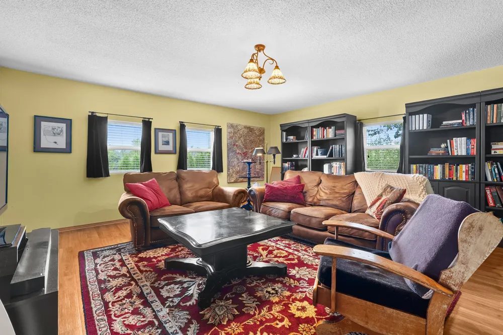 20601 M 140 Highway South Haven Charter Township, MI 49090