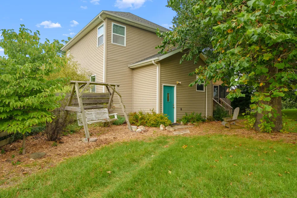 20601 M 140 Highway South Haven Charter Township, MI 49090
