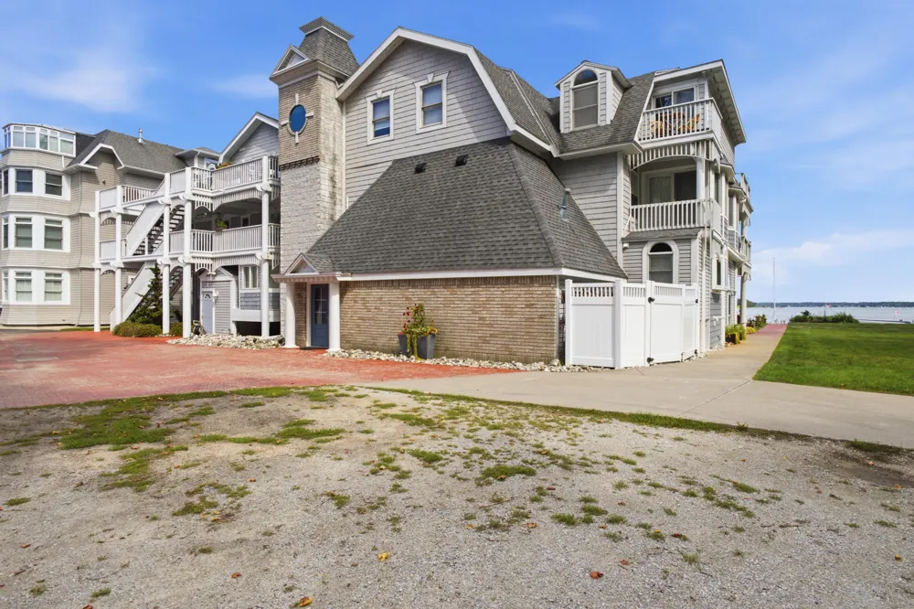6180 Murray Road #302 Fruitland Township, MI 49461