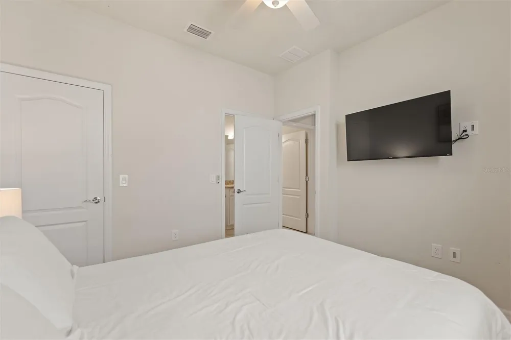 7384 OAKMOSS LOOP Davenport, FL 33837