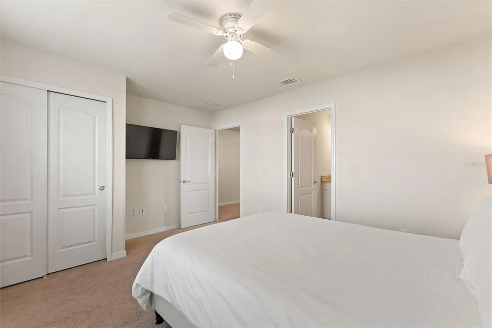 7384 OAKMOSS LOOP Davenport, FL 33837