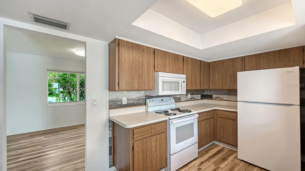 6906 CURTISS AVENUE #132 Sarasota, FL 34231