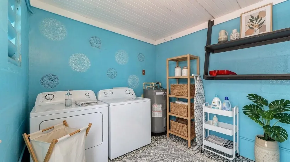 6906 CURTISS AVENUE #132 Sarasota, FL 34231