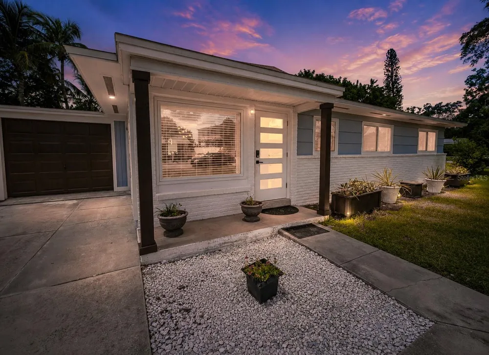 3982 POINSETTIA DRIVE St Pete Beach, FL 33706