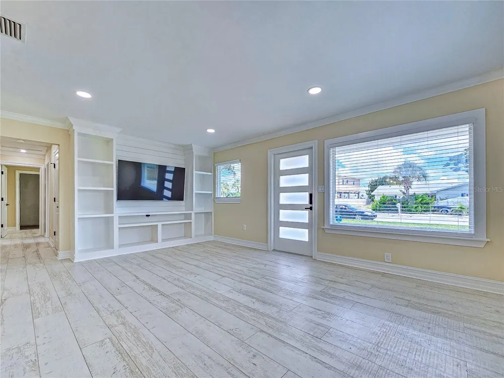 3982 POINSETTIA DRIVE St Pete Beach, FL 33706