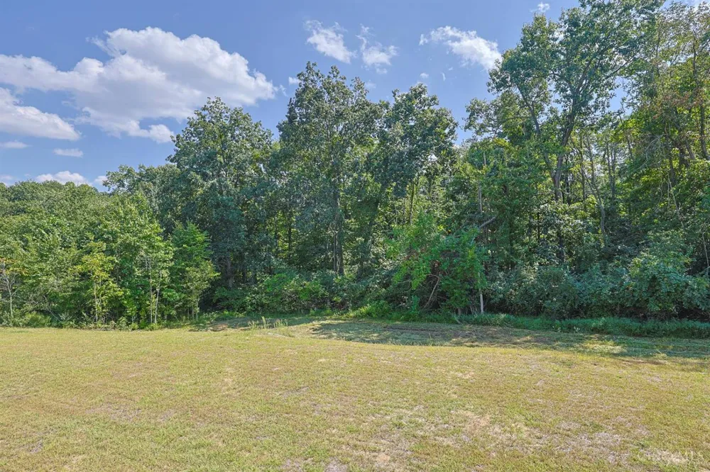 8353 Alice Way St Leon, IN 47012