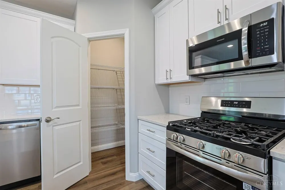 8353 Alice Way St Leon, IN 47012