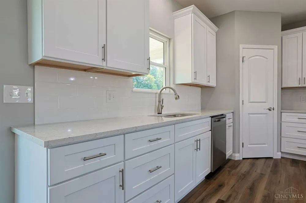 8353 Alice Way St Leon, IN 47012