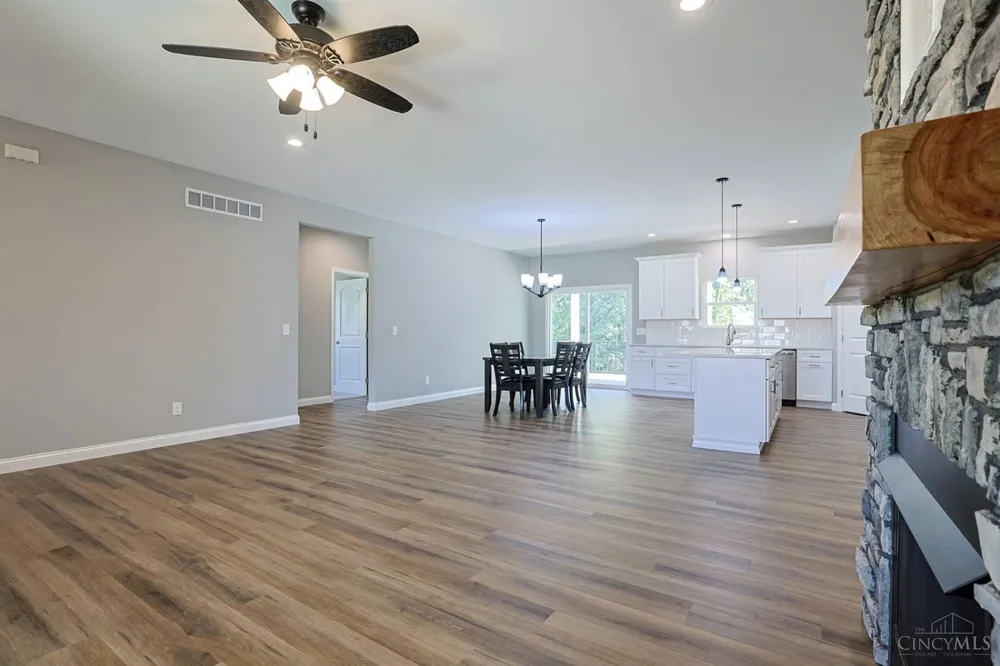 8353 Alice Way St Leon, IN 47012