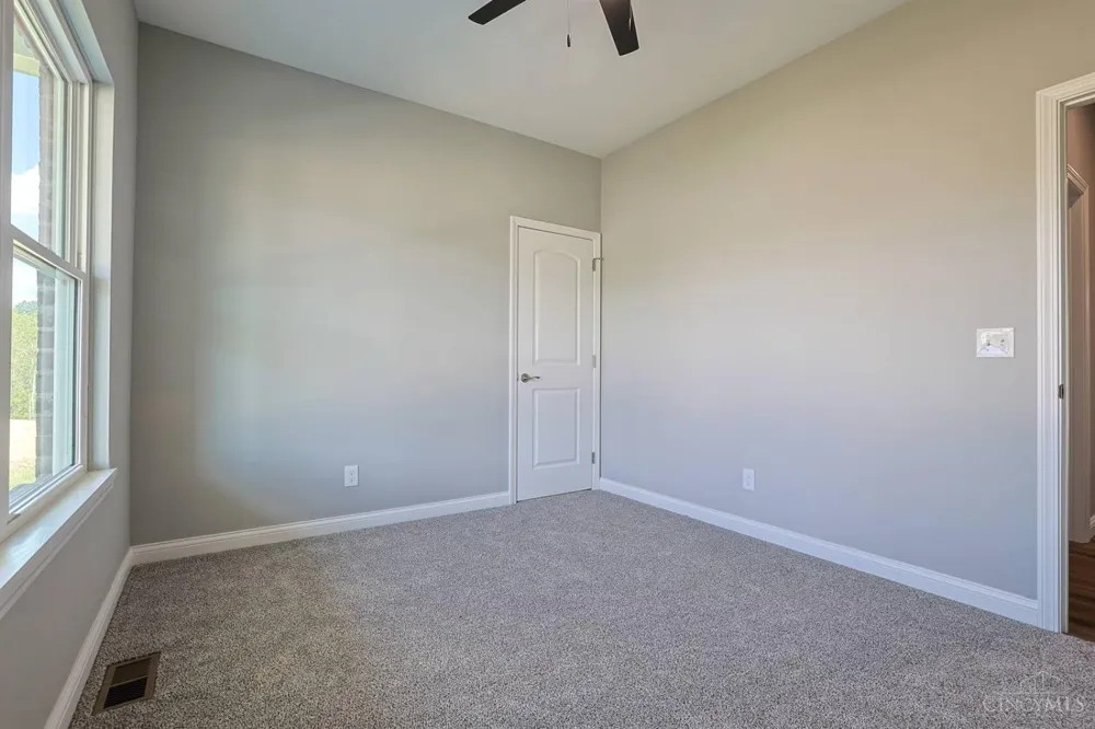 8353 Alice Way St Leon, IN 47012