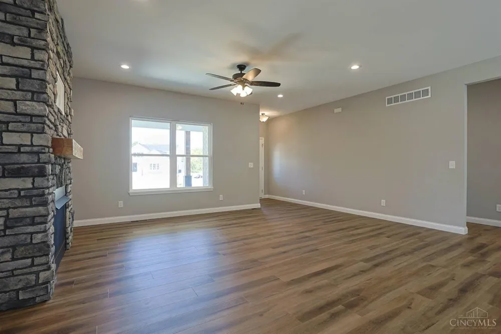 8353 Alice Way St Leon, IN 47012