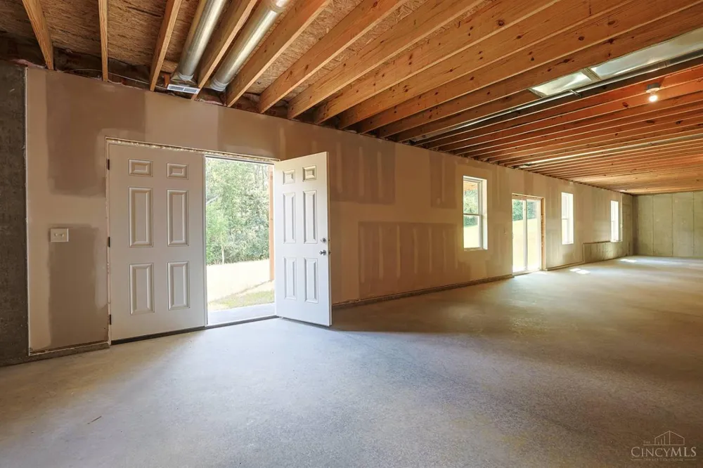 8353 Alice Way St Leon, IN 47012