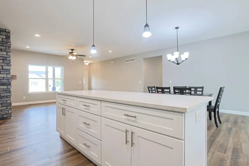 8353 Alice Way St Leon, IN 47012