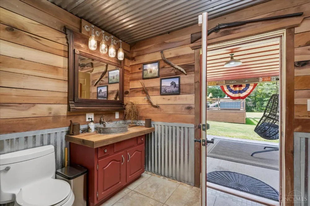 4405 Anderson Road Hillsboro, OH 45133