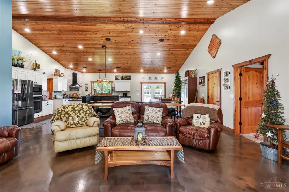 4405 Anderson Road Hillsboro, OH 45133