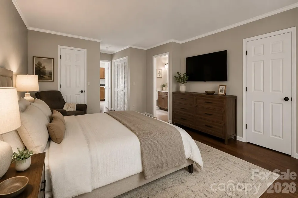 636 Goldview Drive Hendersonville, NC 28791