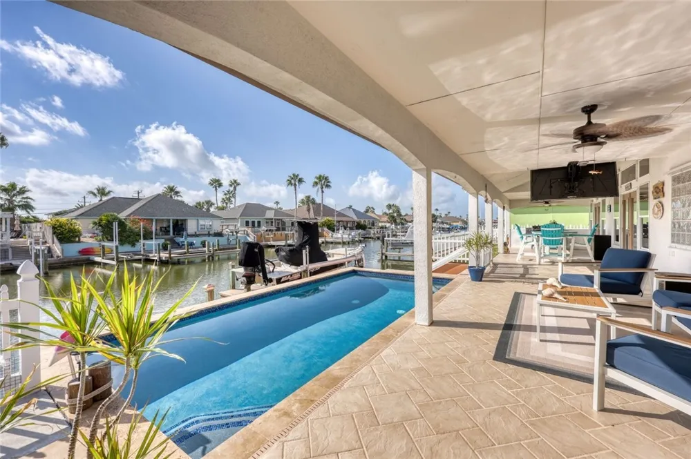 761 Pompano Drive Aransas Pass, TX 78336