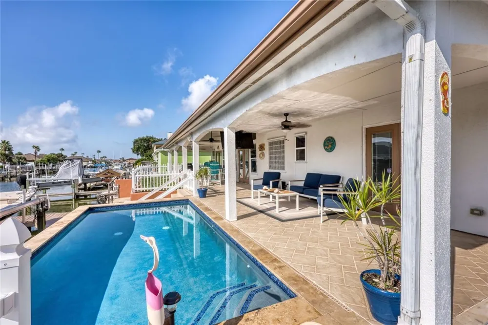 761 Pompano Drive Aransas Pass, TX 78336
