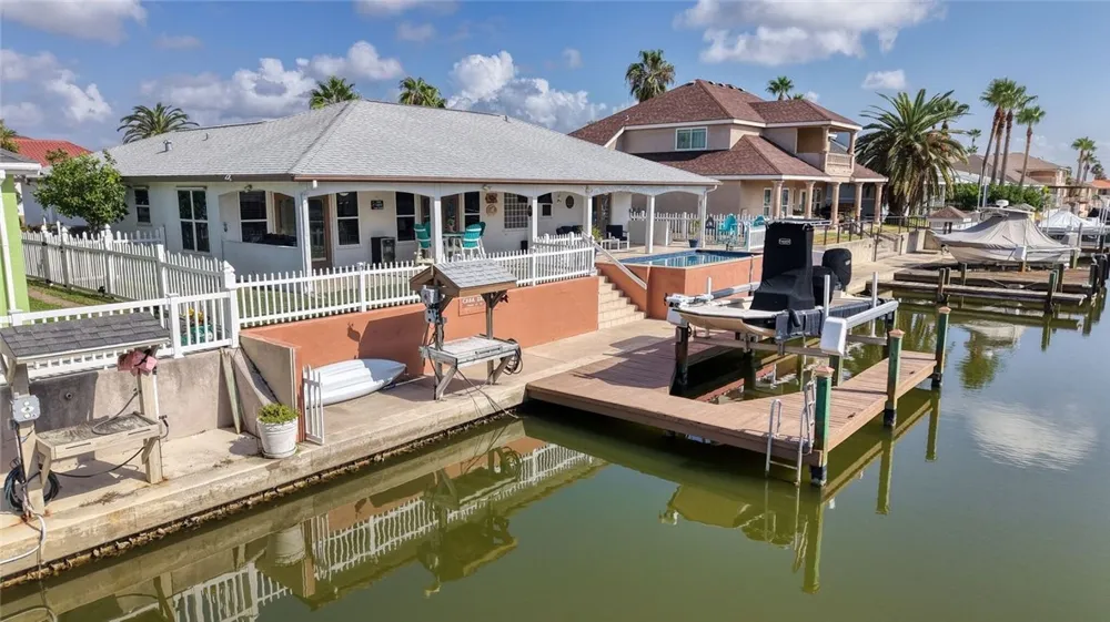 761 Pompano Drive Aransas Pass, TX 78336