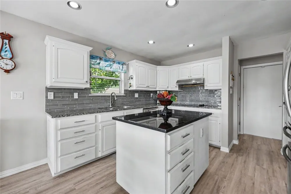 761 Pompano Drive Aransas Pass, TX 78336
