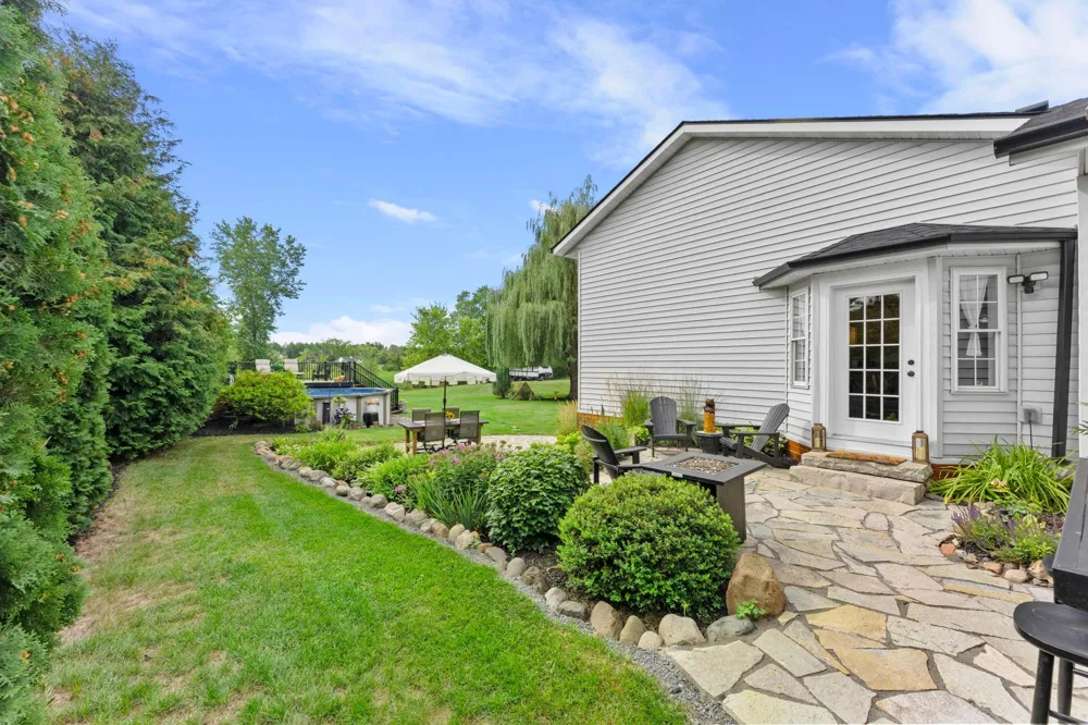 31795 Lakeway Drive NE Cambridge, MN 55008
