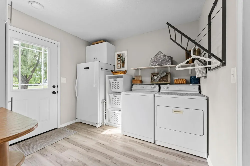 31795 Lakeway Drive NE Cambridge, MN 55008