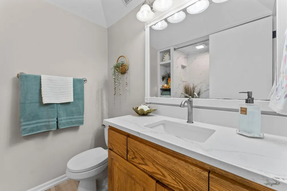31795 Lakeway Drive NE Cambridge, MN 55008