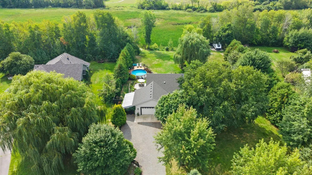31795 Lakeway Drive NE Cambridge, MN 55008
