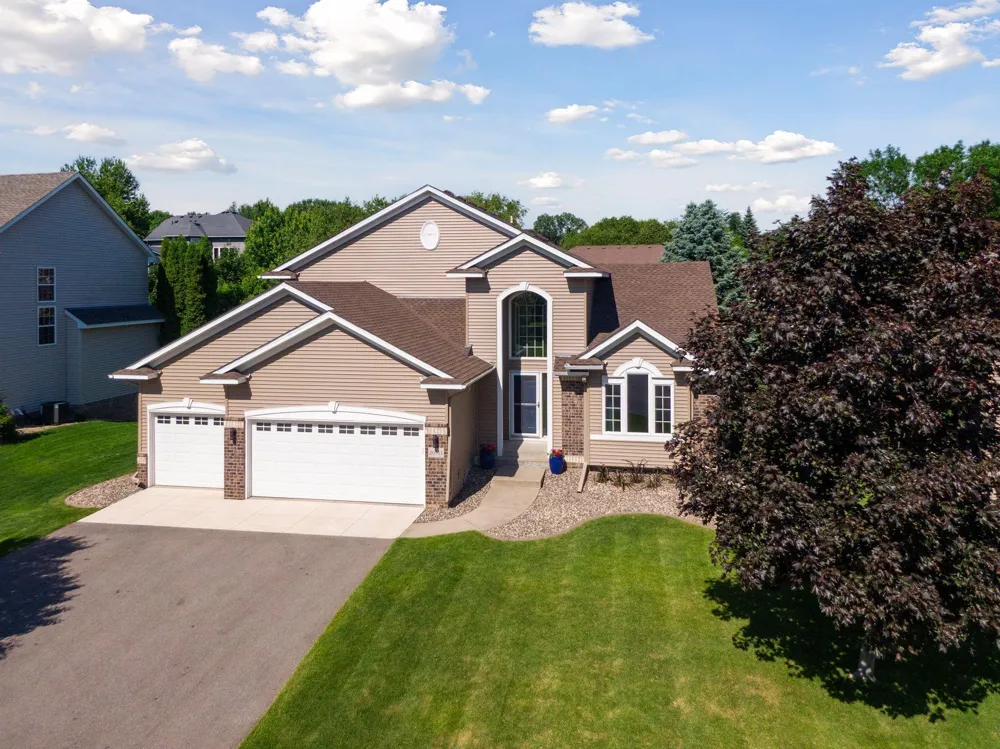 20911 Illinois Path Lakeville, MN 55044
