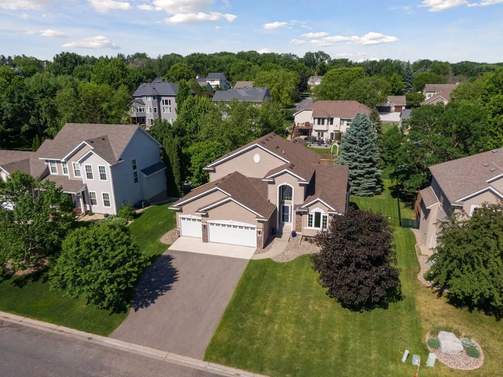 20911 Illinois Path Lakeville, MN 55044