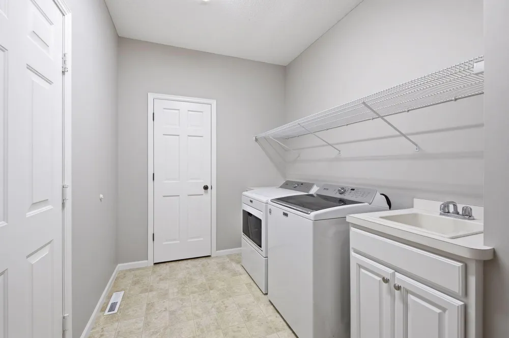 20911 Illinois Path Lakeville, MN 55044