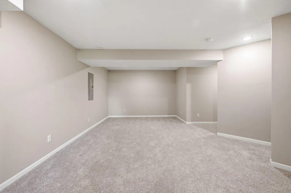 20911 Illinois Path Lakeville, MN 55044