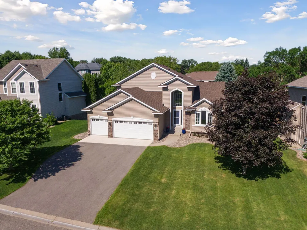 20911 Illinois Path Lakeville, MN 55044