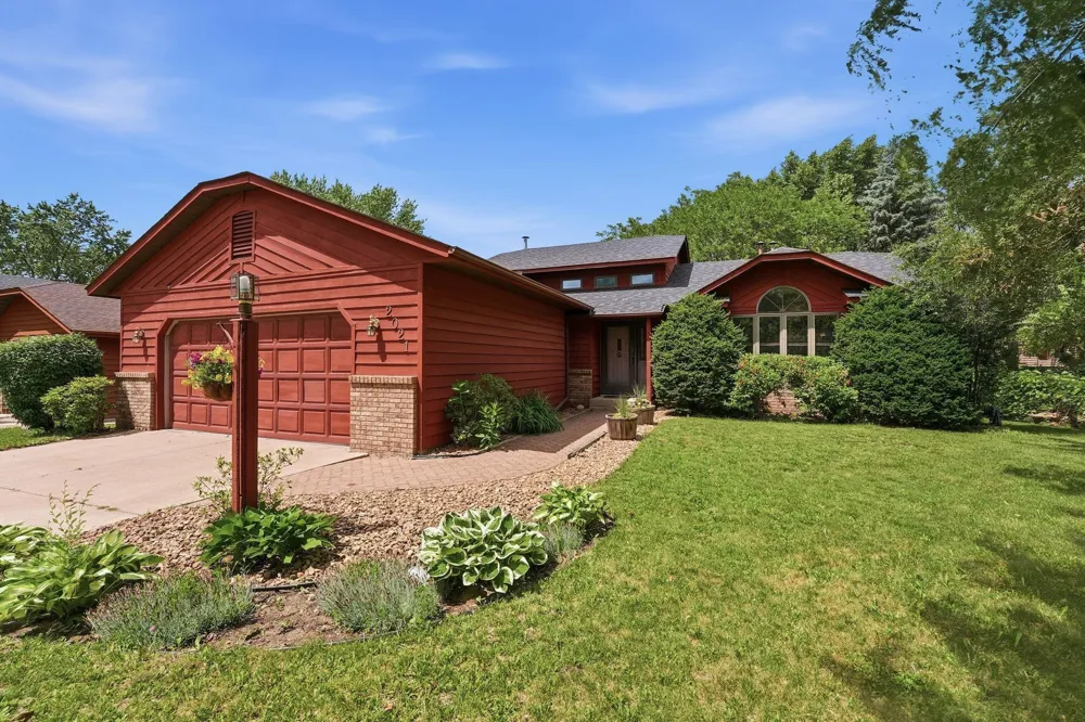 2021 17th Street S Saint Cloud, MN 56301