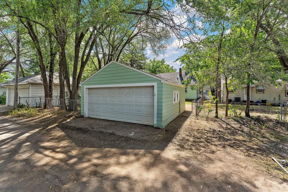 1077 Blair Avenue Saint Paul, MN 55104
