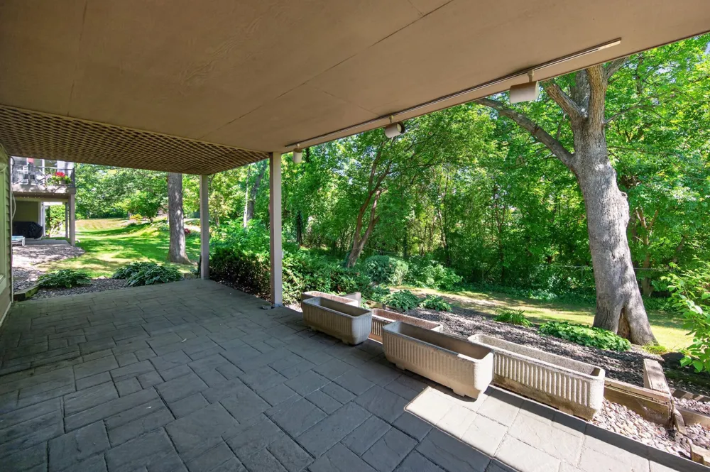 3631 Oakton Ridge Minnetonka, MN 55305