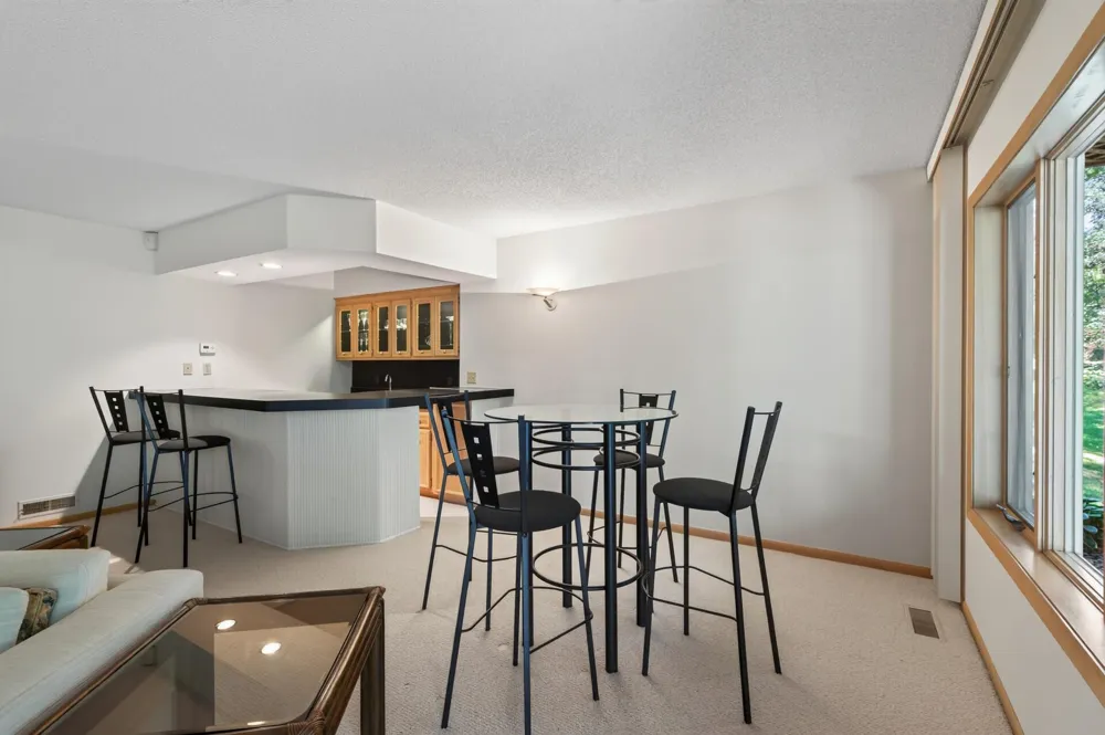 3631 Oakton Ridge Minnetonka, MN 55305