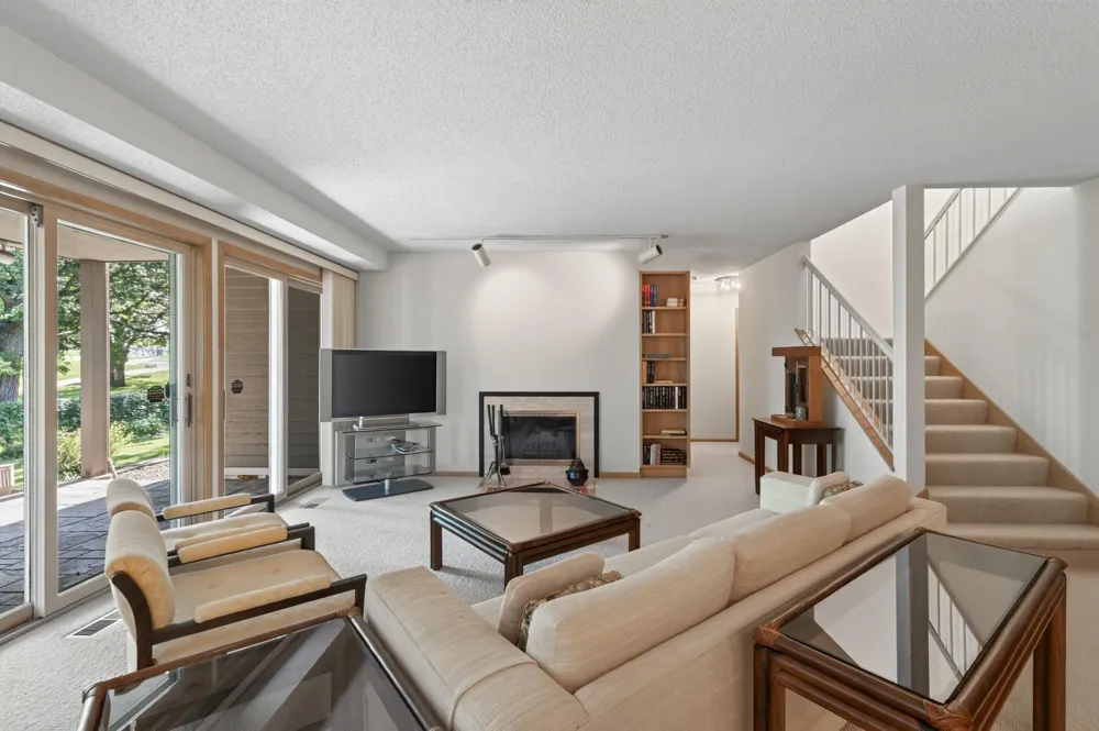 3631 Oakton Ridge Minnetonka, MN 55305