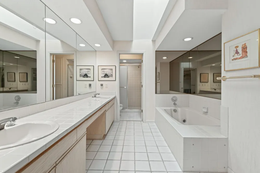 3631 Oakton Ridge Minnetonka, MN 55305