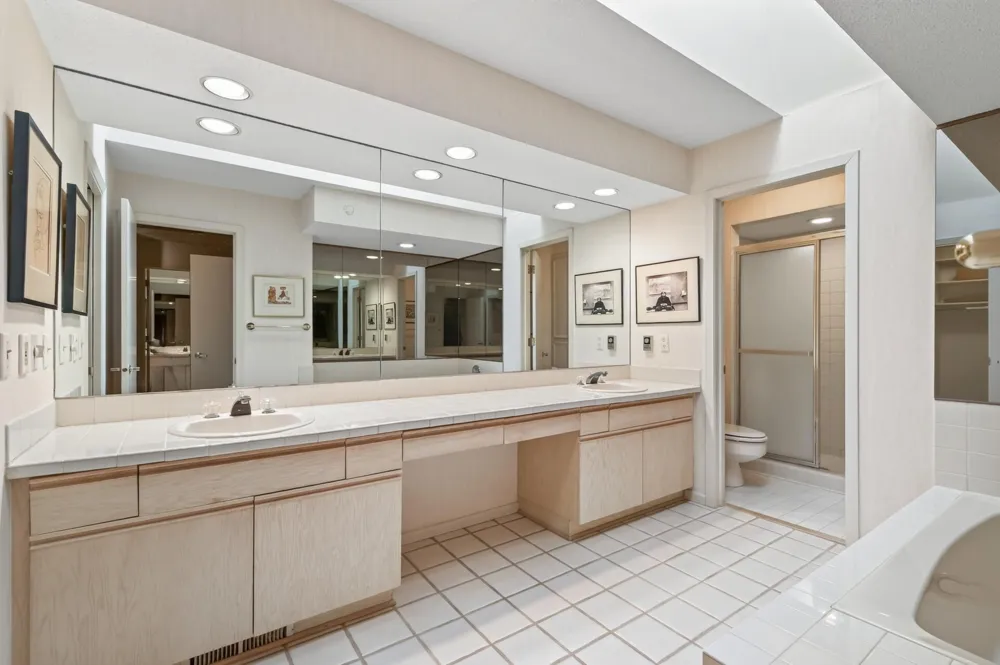3631 Oakton Ridge Minnetonka, MN 55305