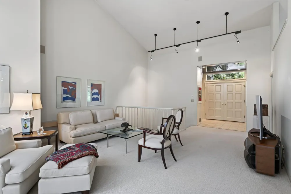 3631 Oakton Ridge Minnetonka, MN 55305