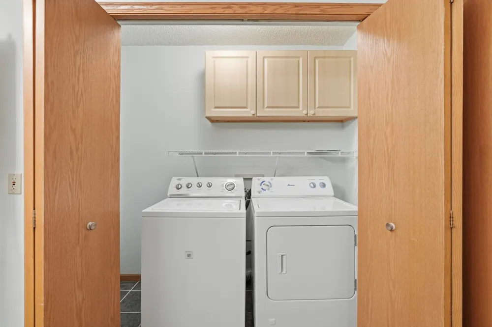 14111 Essex Lane Apple Valley, MN 55124