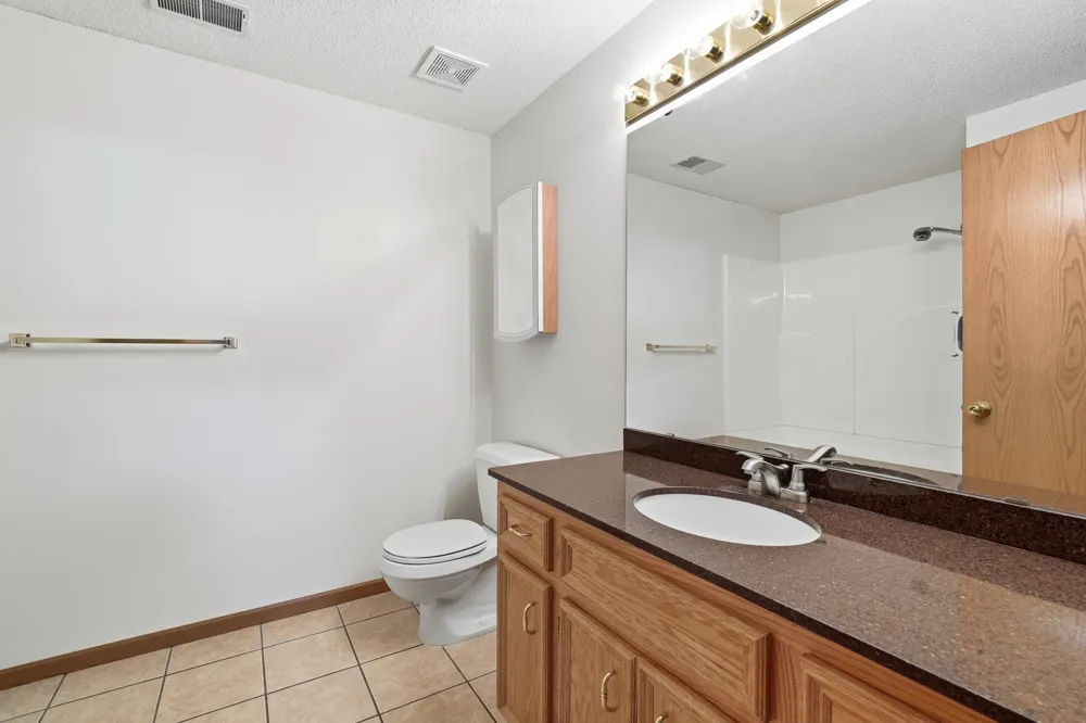 14111 Essex Lane Apple Valley, MN 55124