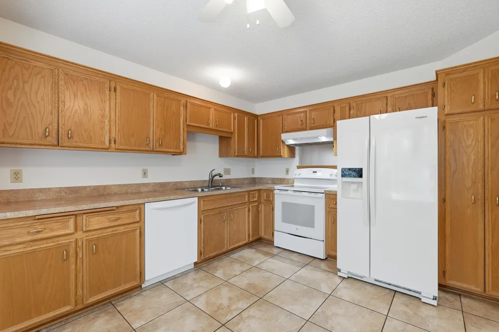 14111 Essex Lane Apple Valley, MN 55124