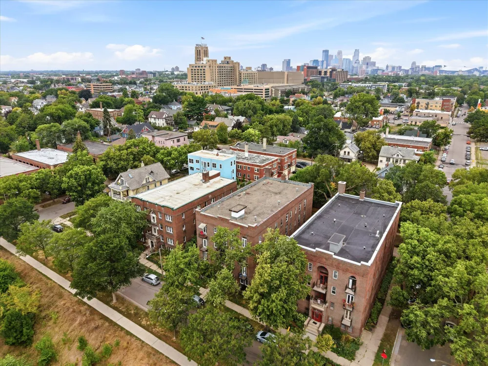 1216 Powderhorn Terrace #33 Minneapolis, MN 55407