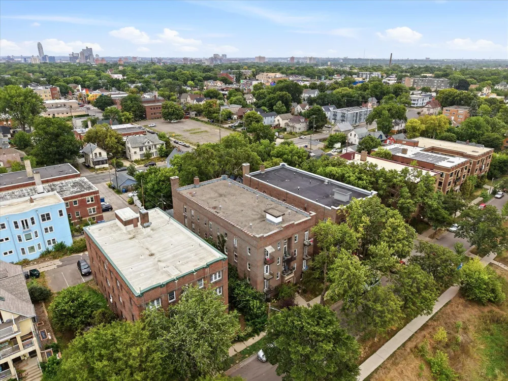1216 Powderhorn Terrace #33 Minneapolis, MN 55407