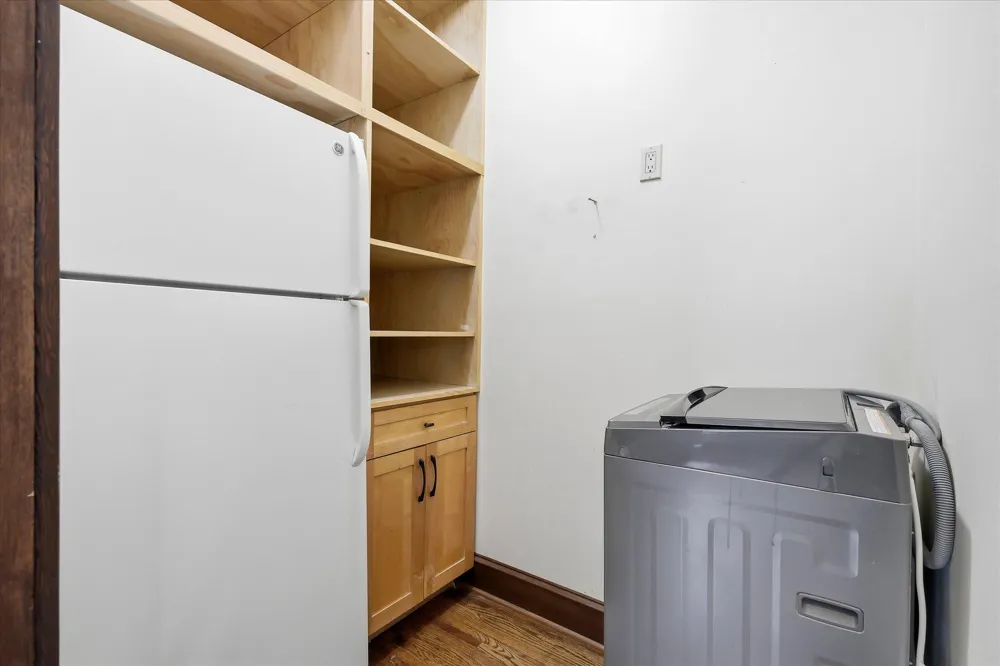 1216 Powderhorn Terrace #33 Minneapolis, MN 55407