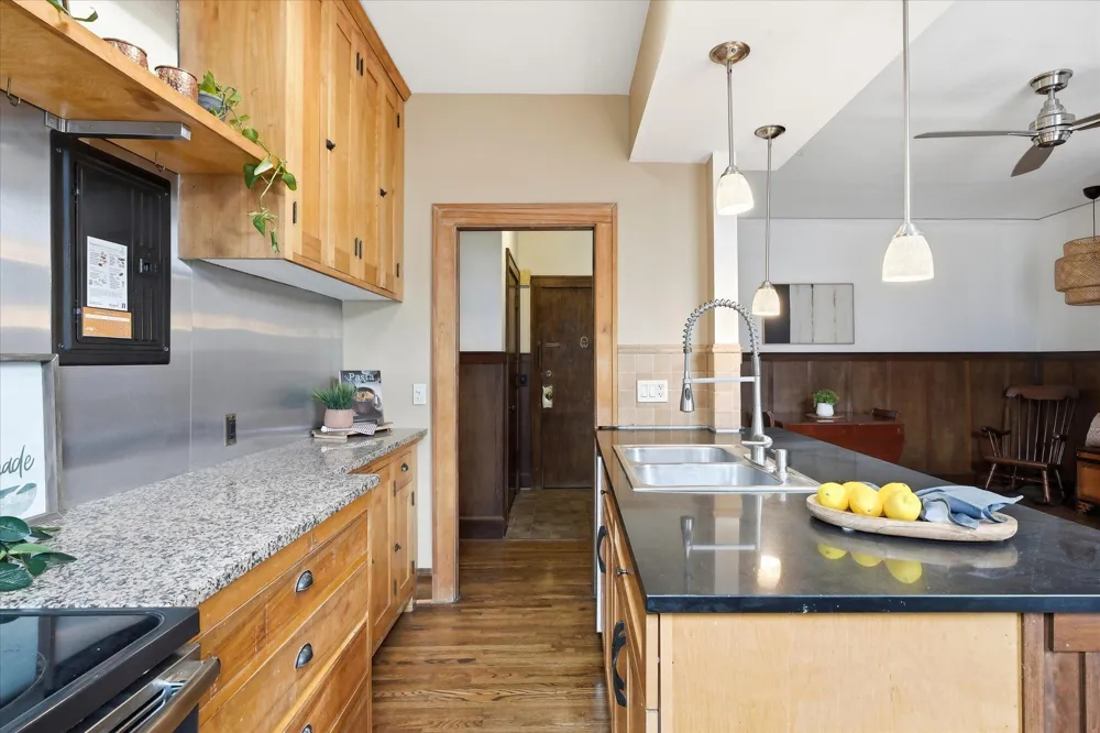 1216 Powderhorn Terrace #33 Minneapolis, MN 55407